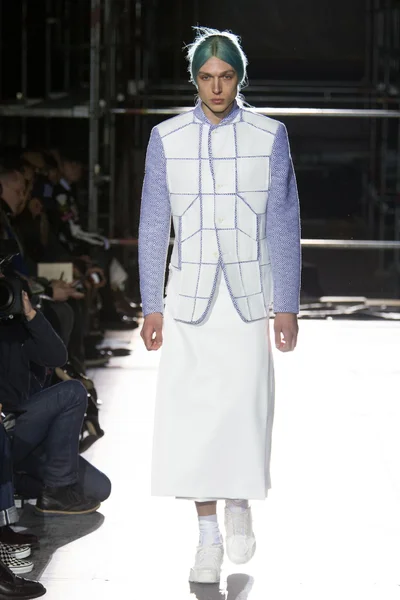 Look 14
